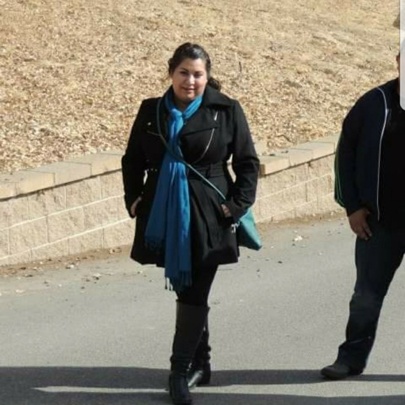 Meet your Posher, Christy - Picture 6 of 8